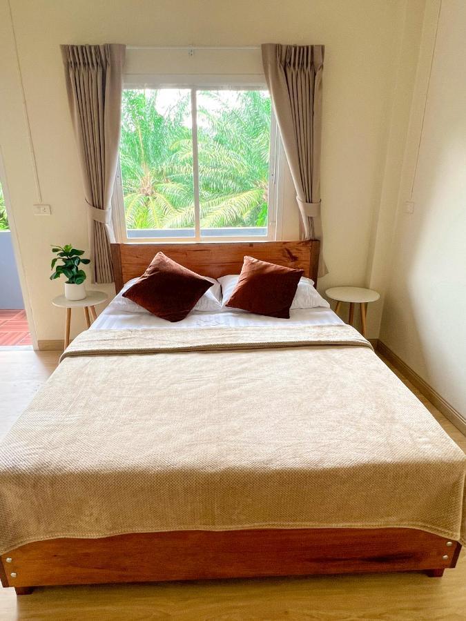 Private Room With Share Bathroom At Little Wild House Khaosok Khao Sok National Park Buitenkant foto