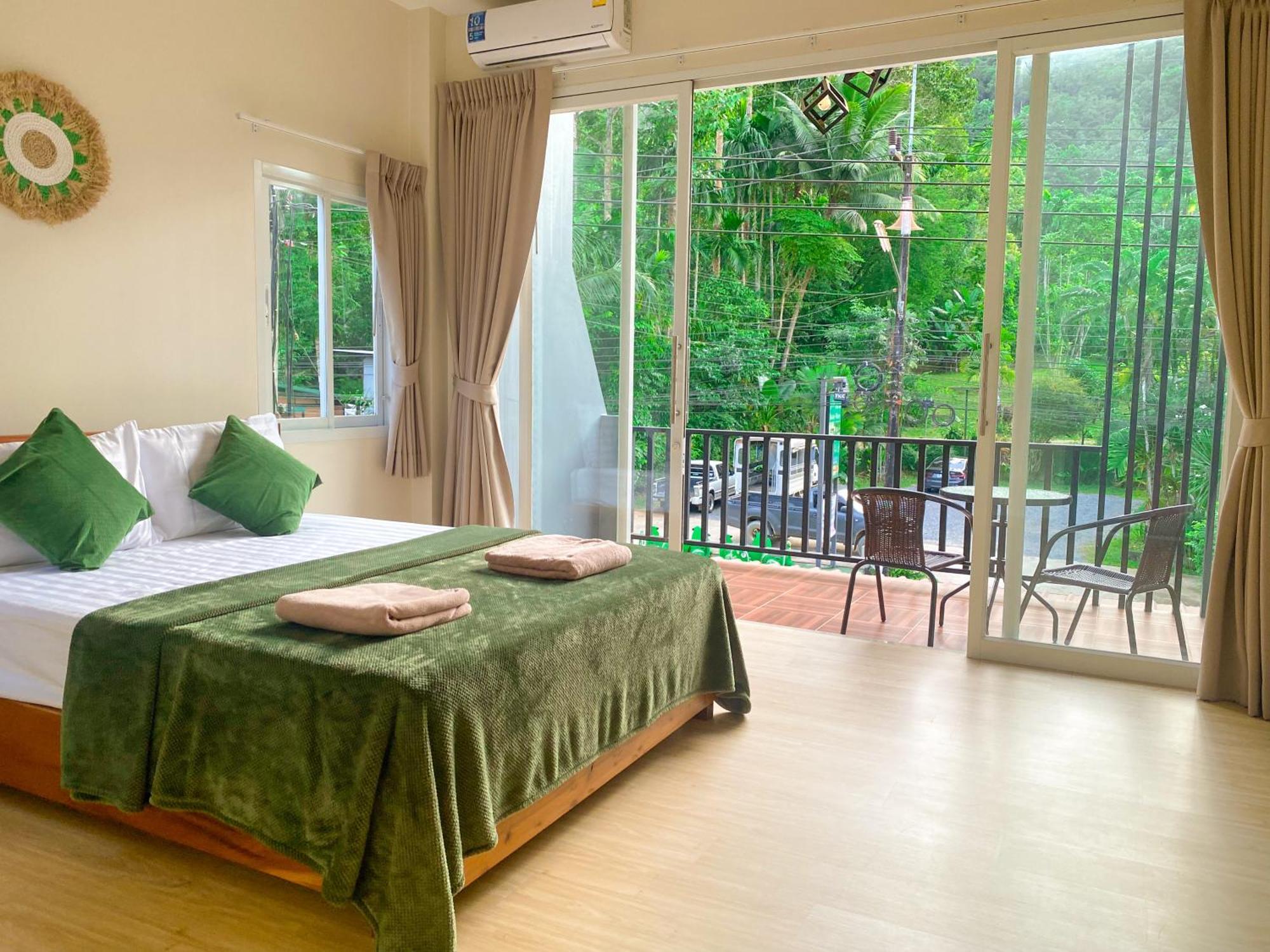 Private Room With Share Bathroom At Little Wild House Khaosok Khao Sok National Park Buitenkant foto